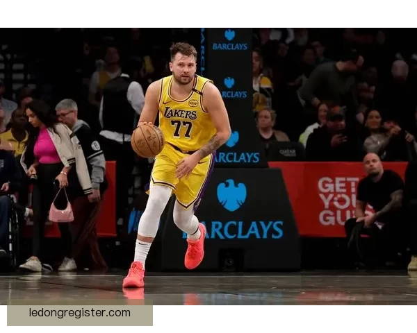 东契奇腿筋二级拉伤无限期休战 湖人恐错失一切评奖机会